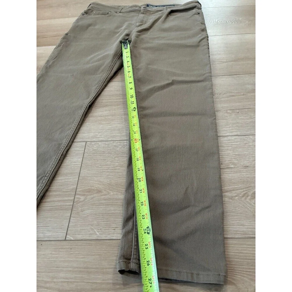 DKNY Men's Slim Straight Fit Chino Pants Khaki Tan W38 L30 Casual Dress